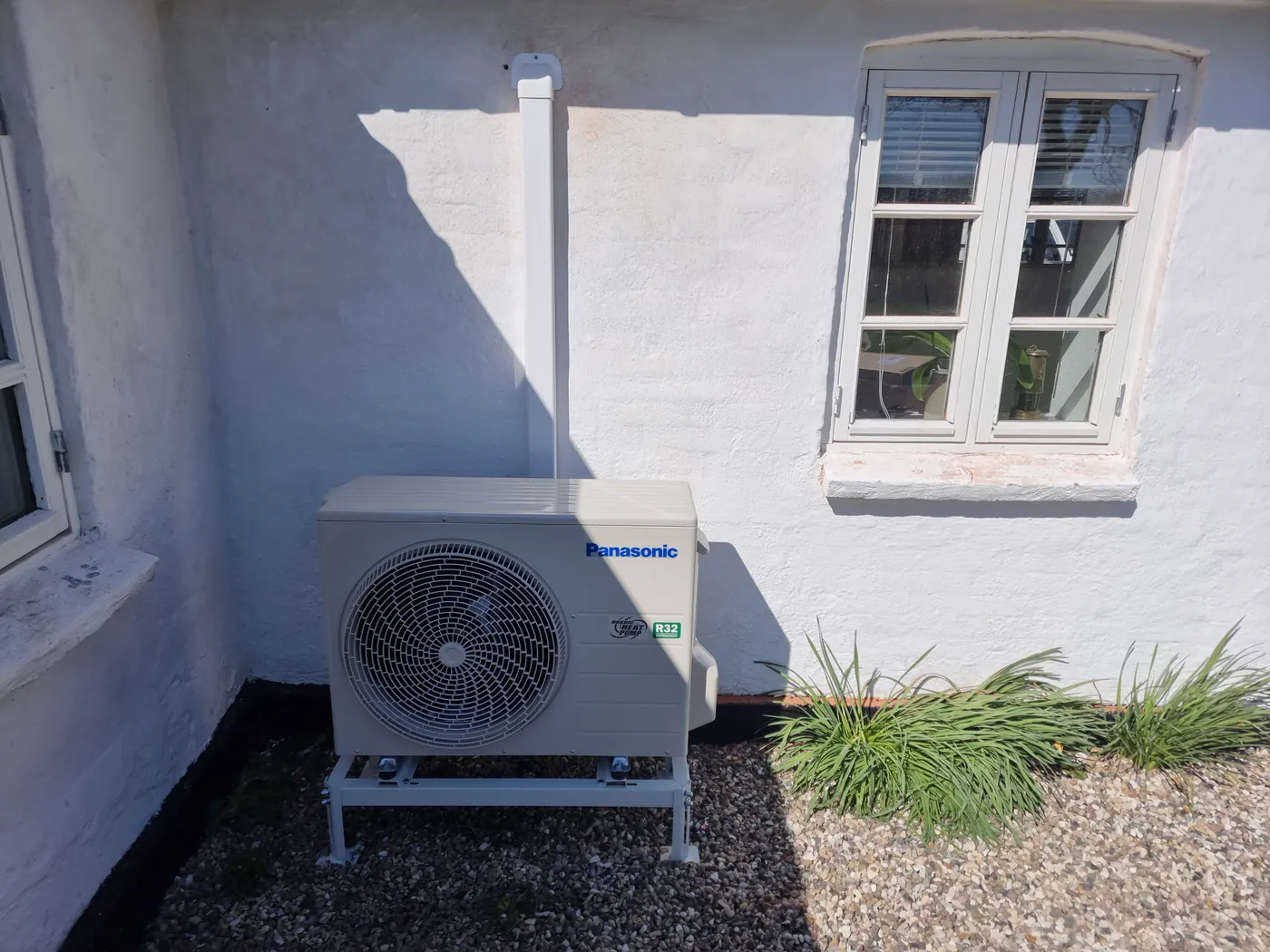 Montering af Panasonic-varmepumpe – billede 3